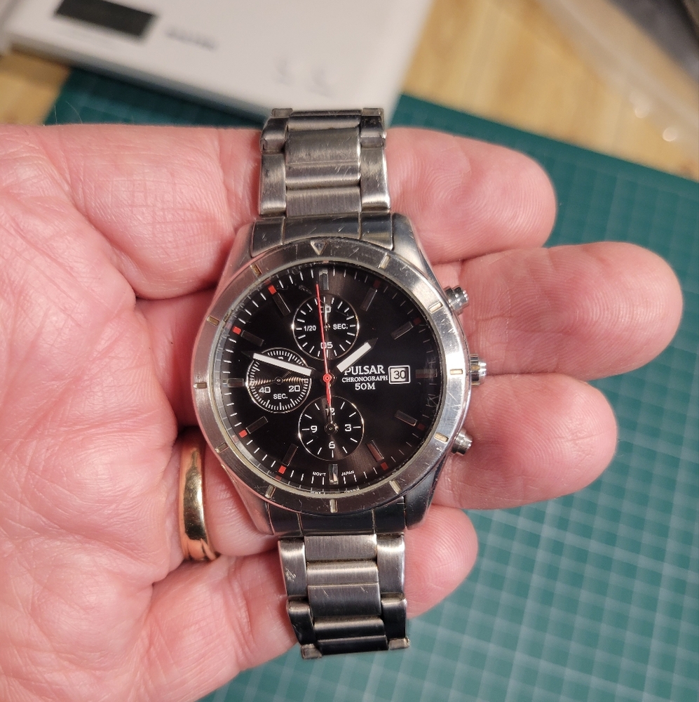 1990s Pulsar Chronograph in great condition. Fits small wrist